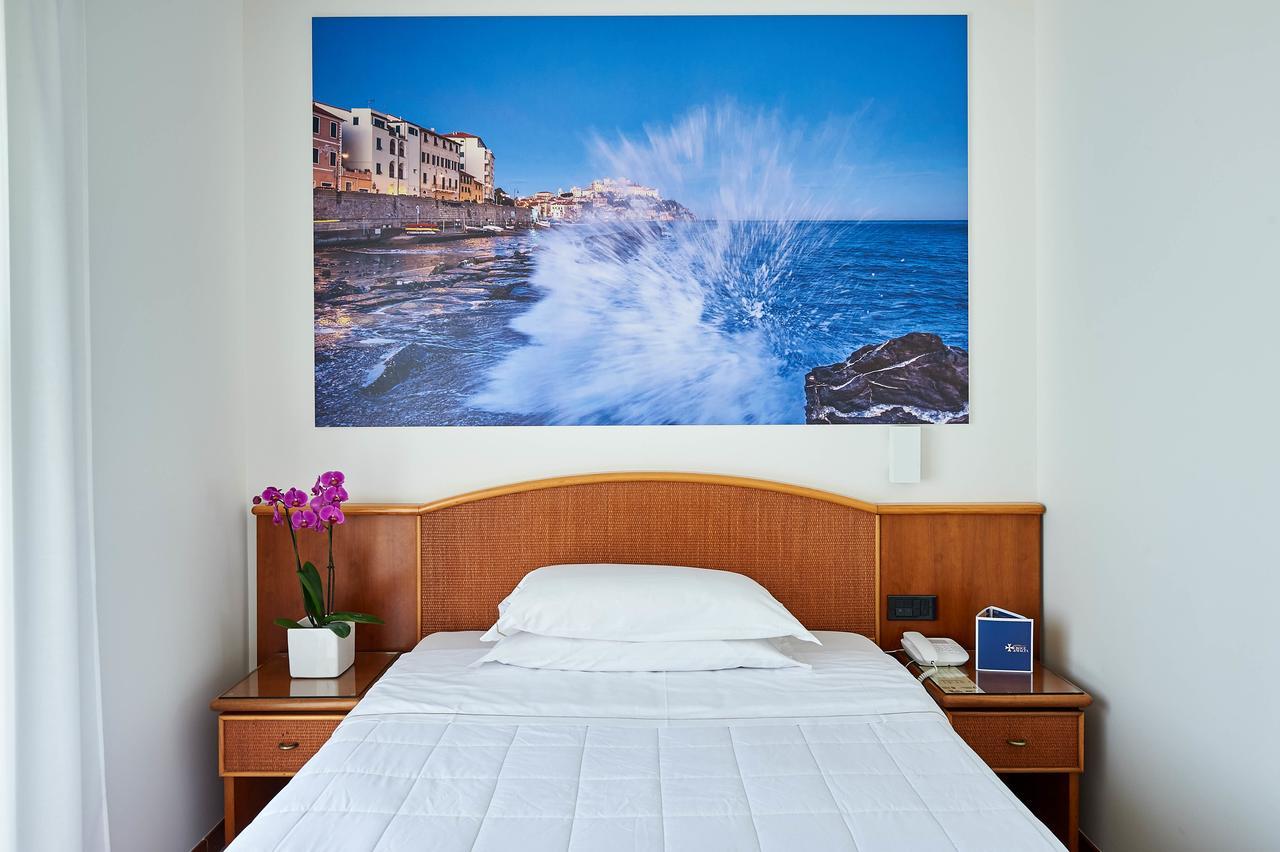 Hotel Croce Di Malta Империя Экстерьер фото